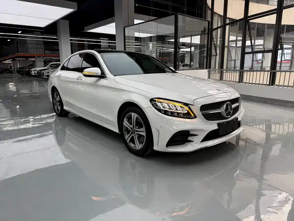 Mercedes-Benz C-Class 2020