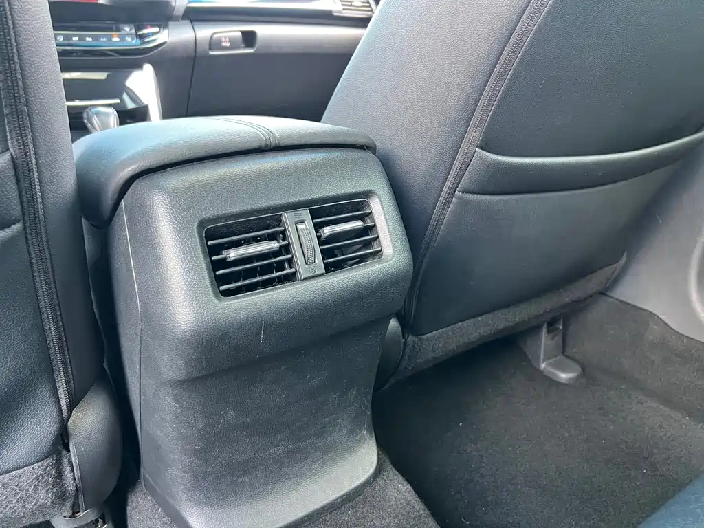 Honda Accord 2017 — фото 18