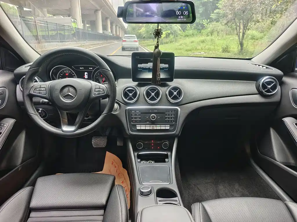 Mercedes-Benz GLA 2018 — фото 6