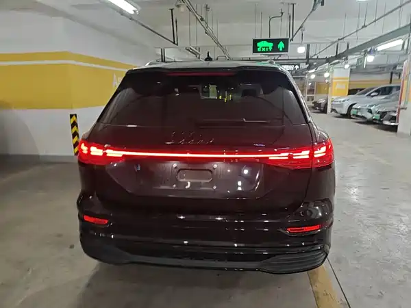Audi Q5 E-Tron 2023
