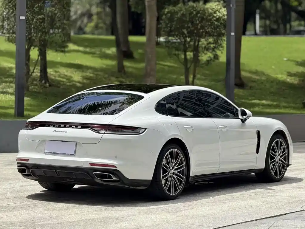 Porsche Panamera 2023 — фото 13