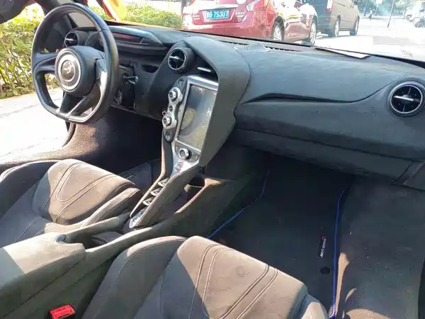 McLaren 720S 2018