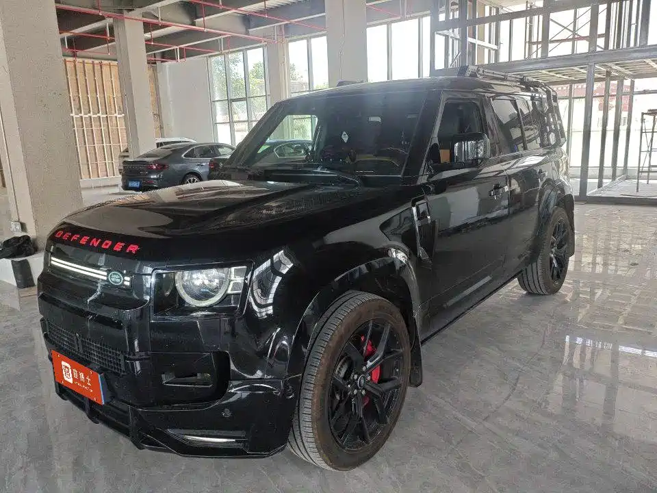 Land Rover Defender 2023 — фото 1