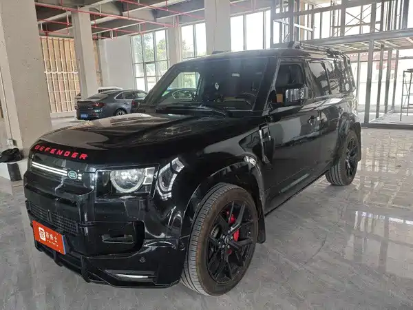 Land Rover Defender 2023