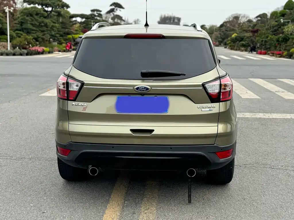 Ford Kuga 2018 — фото 11