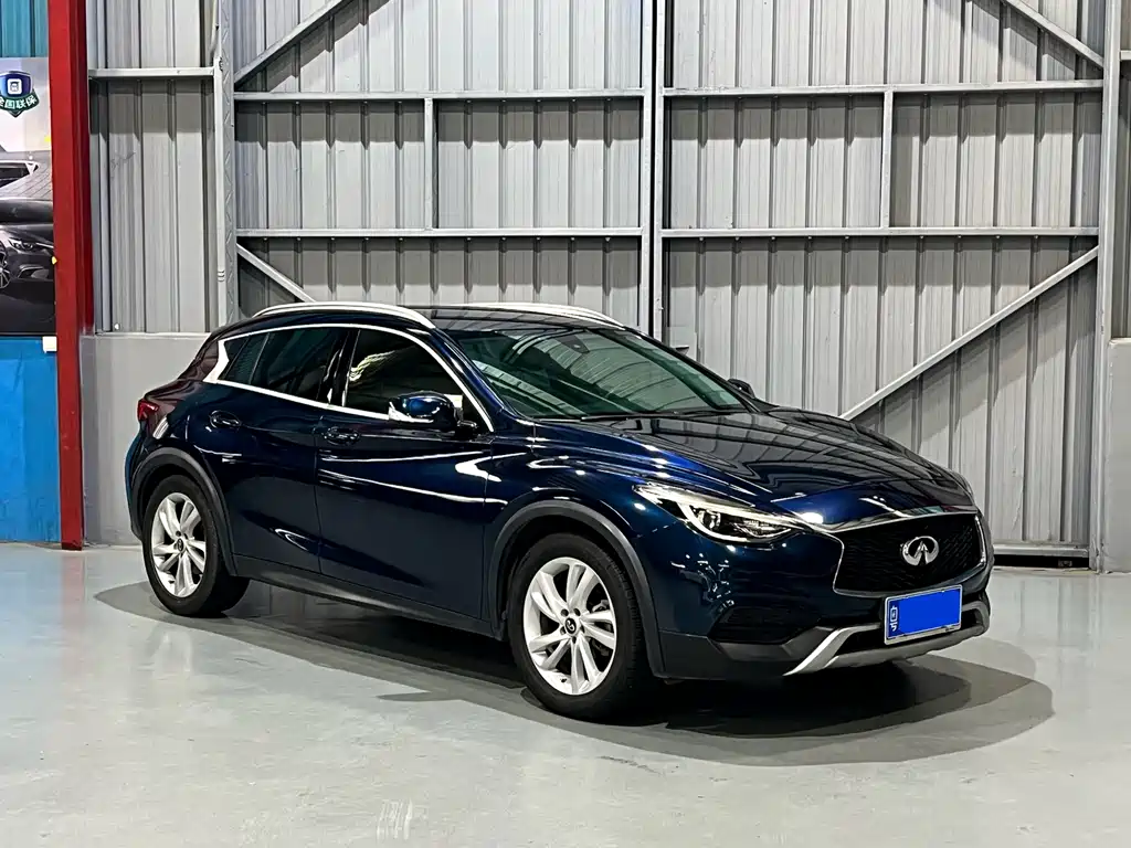 Infiniti QX30 2018 — фото 3