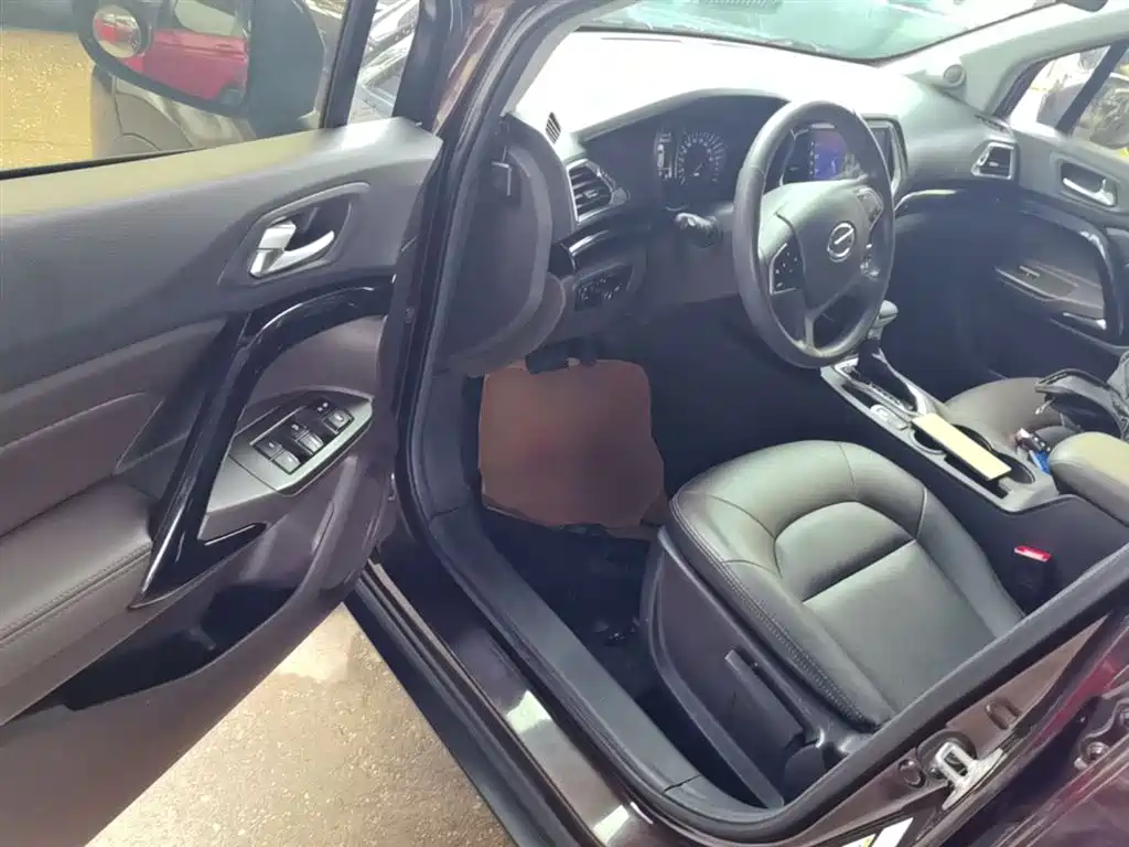 GAC Motor Trumpchi GS4 2018 — фото 9