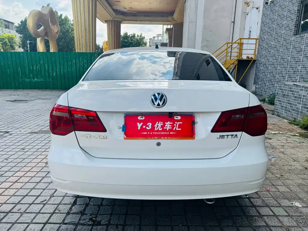 Volkswagen Jetta 2015