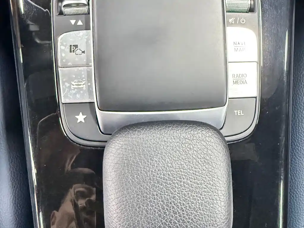Mercedes-Benz A-Class 2022 — фото 10