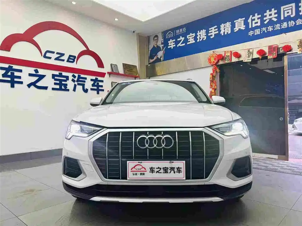 Audi Q3 2019 — фото 2