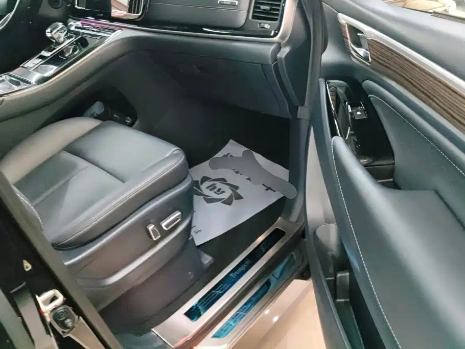 GAC Trumpchi M8 2021 — фото 8