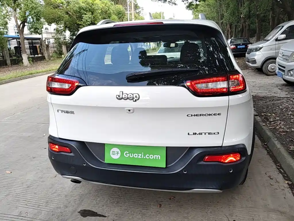 Jeep Cherokee 2019