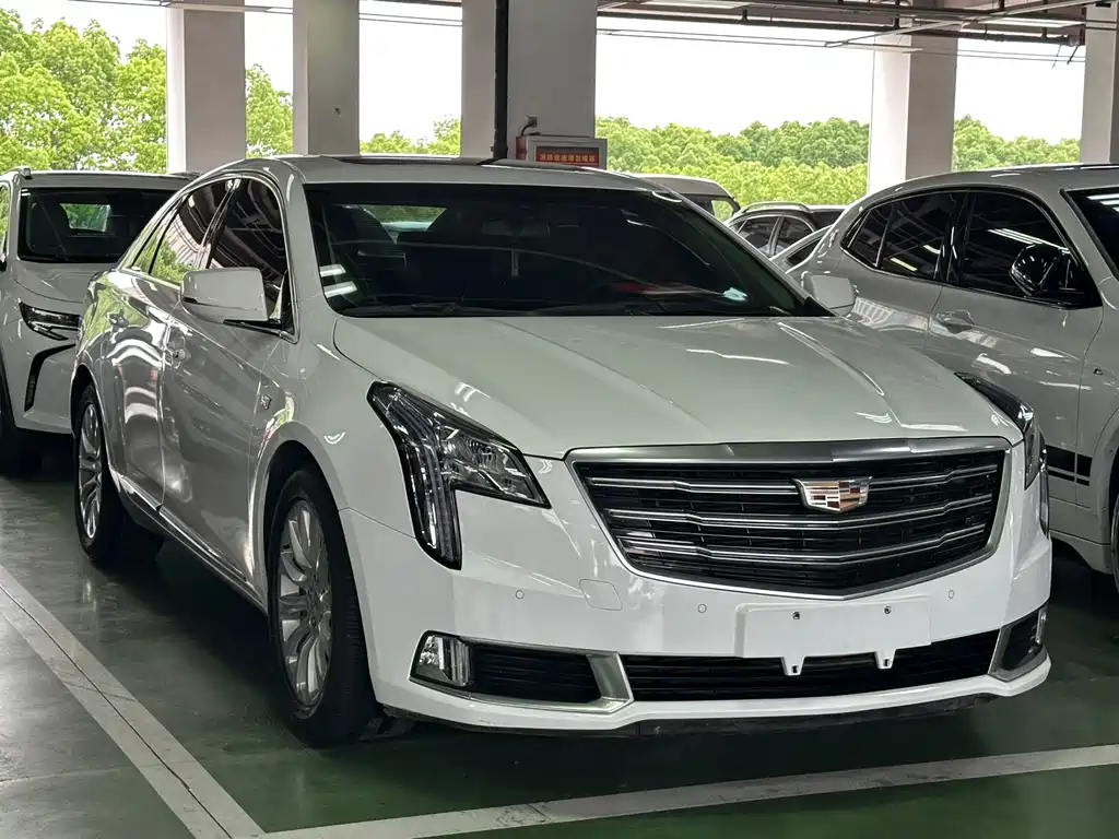Cadillac XTS 2019 — фото 13