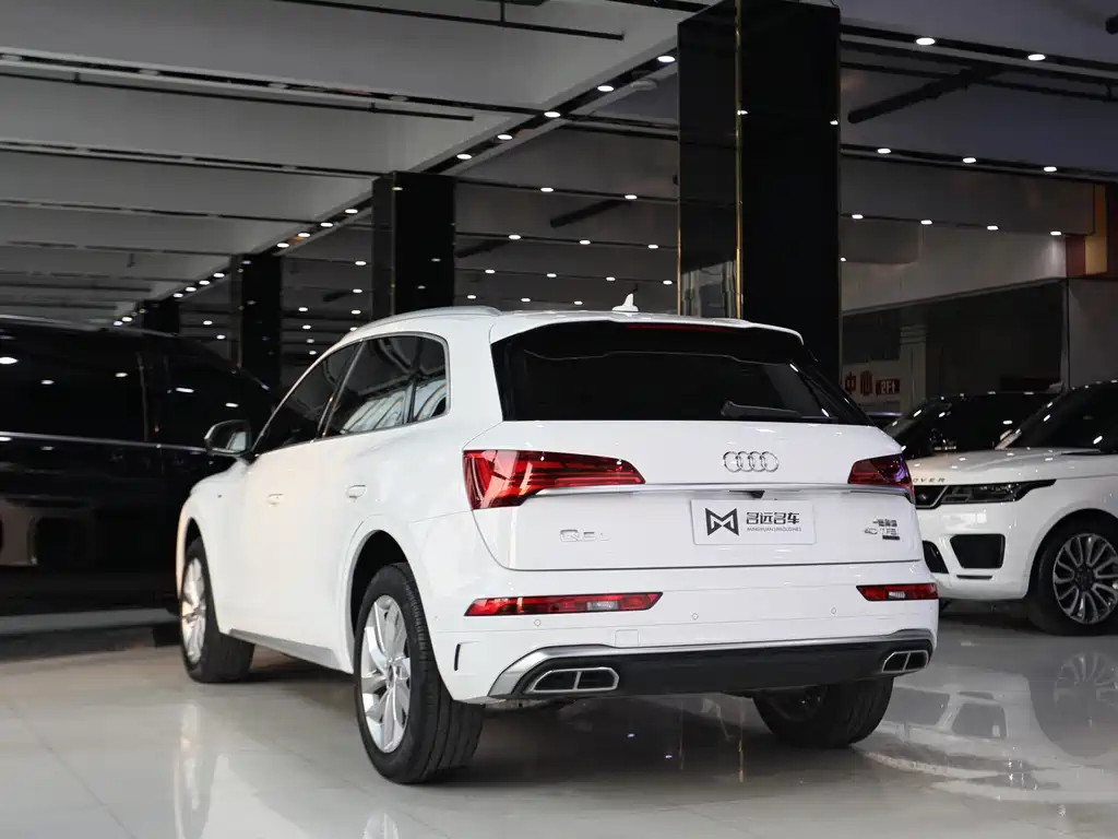 Audi Q5L 2021 — фото 16