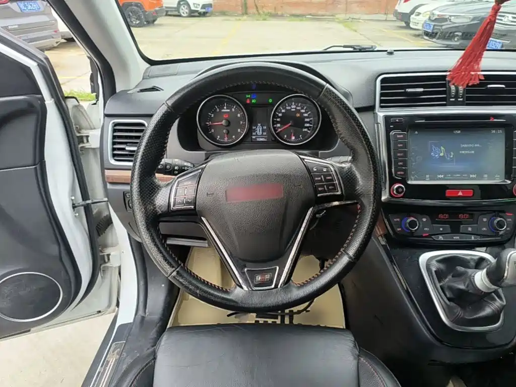 Haval H6 2015 — фото 11