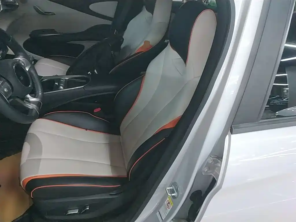 BYD Dolphin 2022 — фото 15