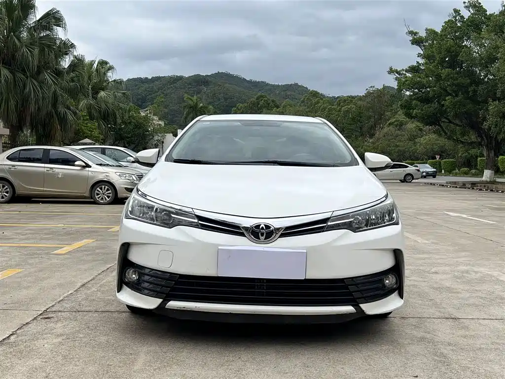Toyota Corolla 2019 — фото 2