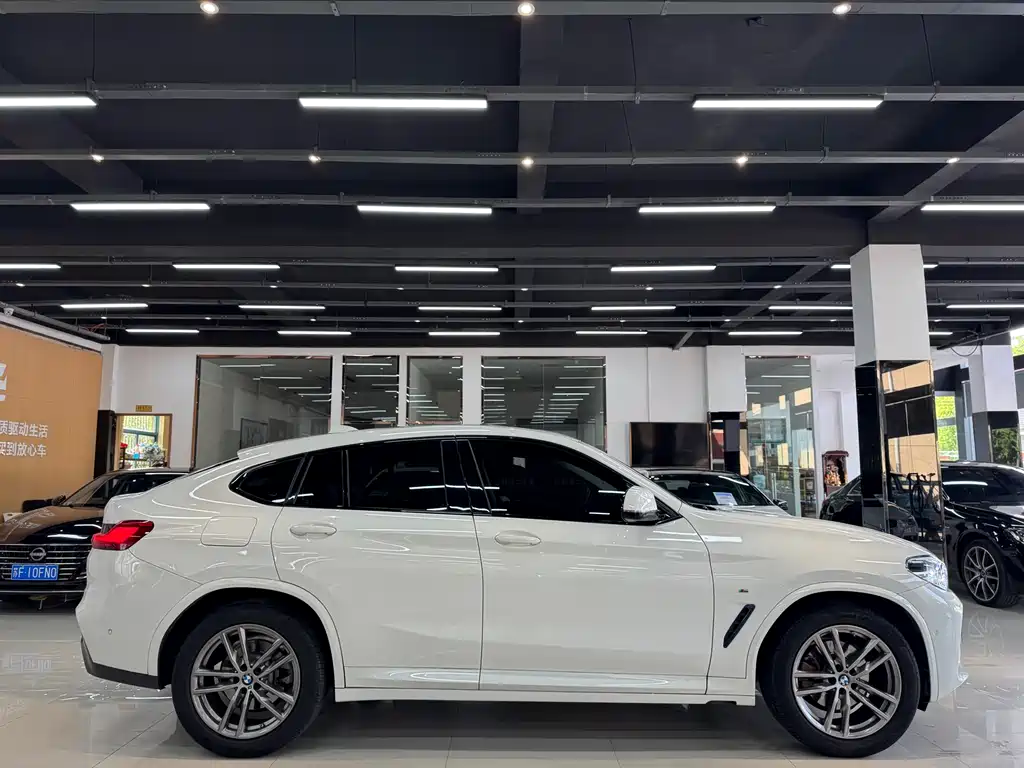 BMW X4 2021 — фото 4