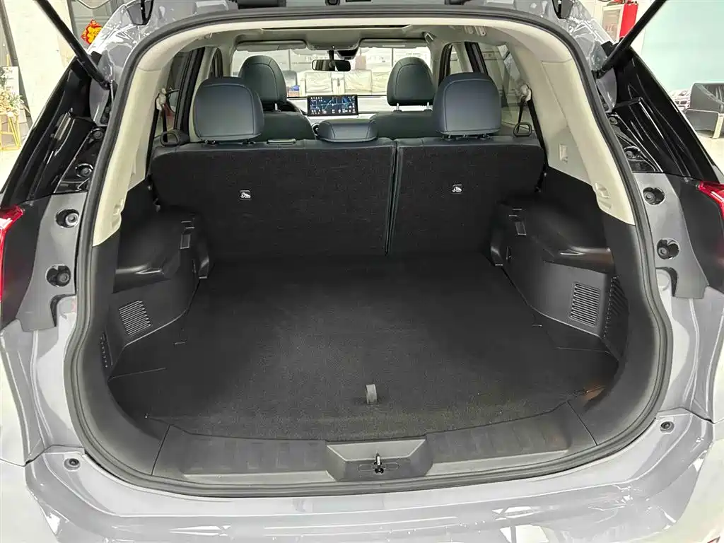 Nissan X-Trail 2025 — фото 17