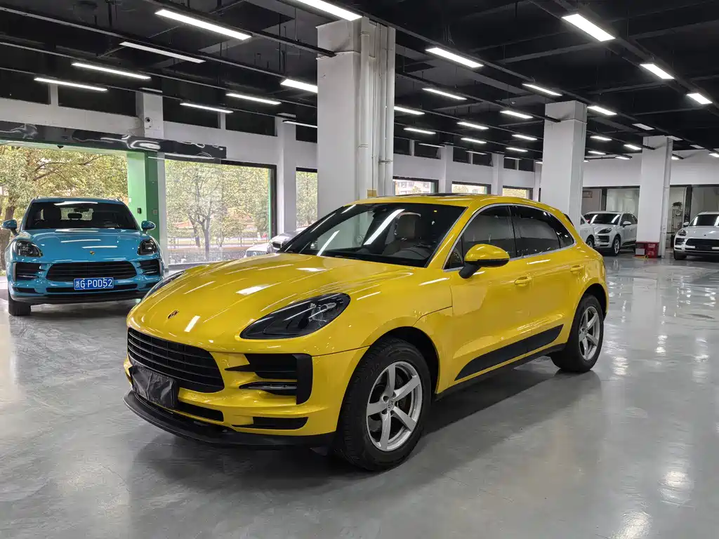 Porsche Macan 2018 — фото 1