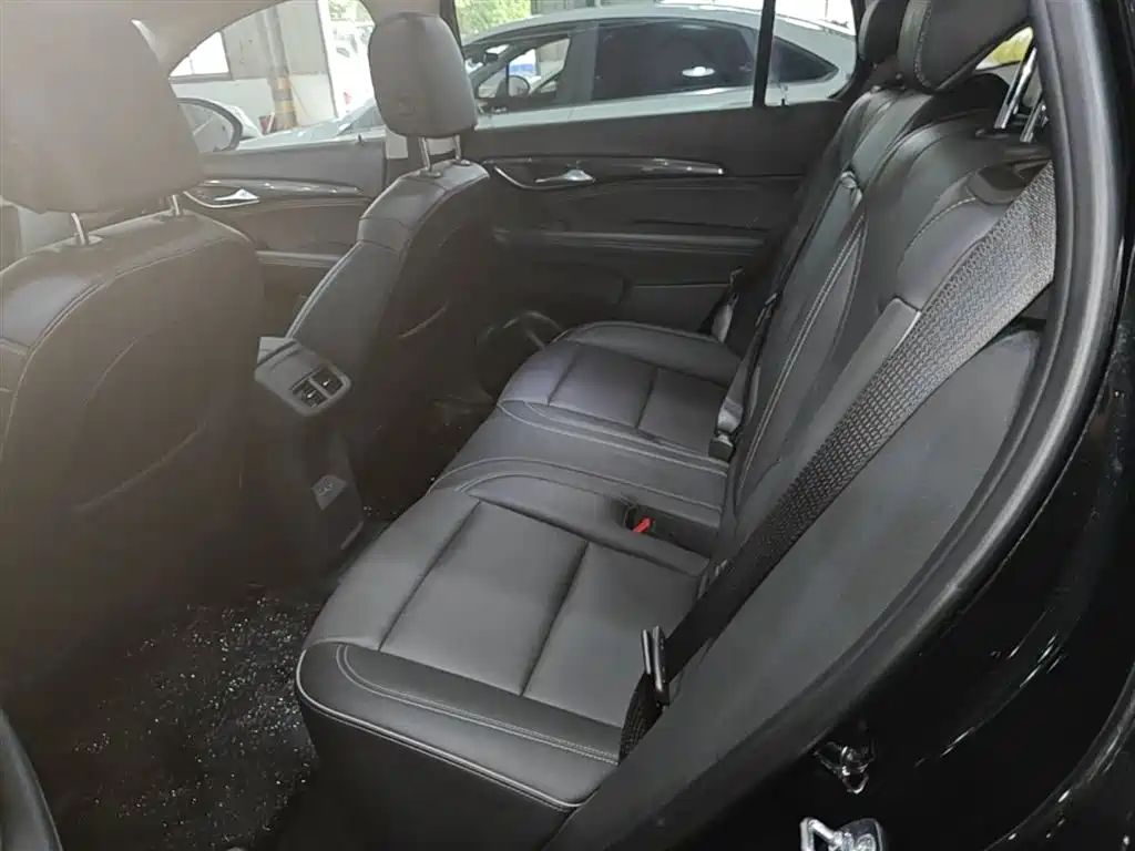 Buick Envision Plus 2023 — фото 13