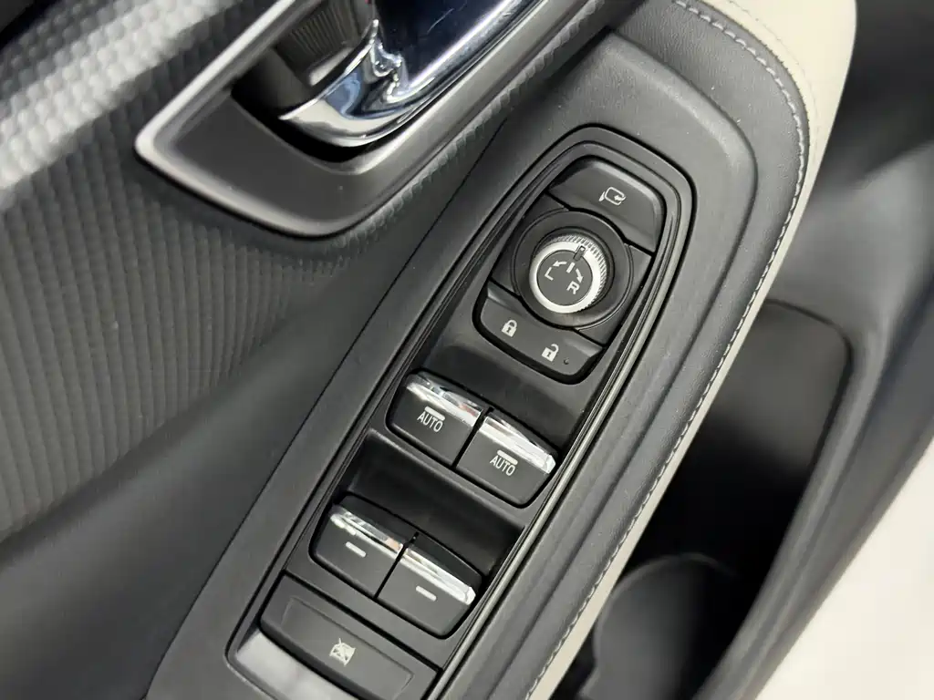 Subaru Forester 2023 — фото 19