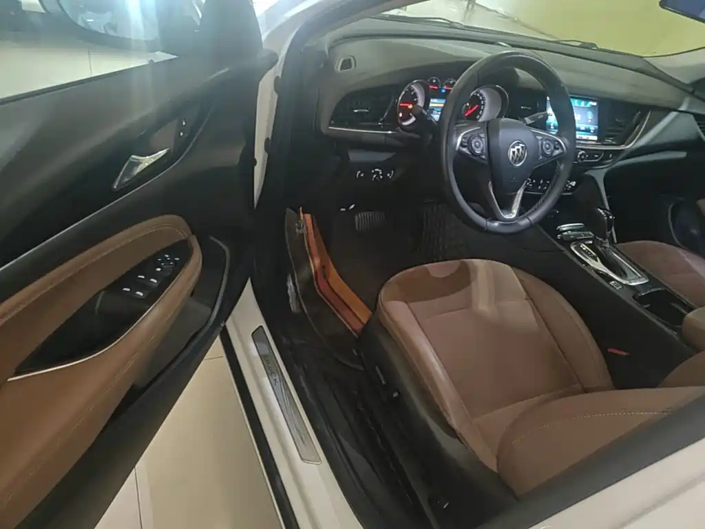 Buick Regal 2020 — фото 16