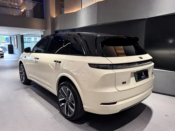 Li Auto L7 2025