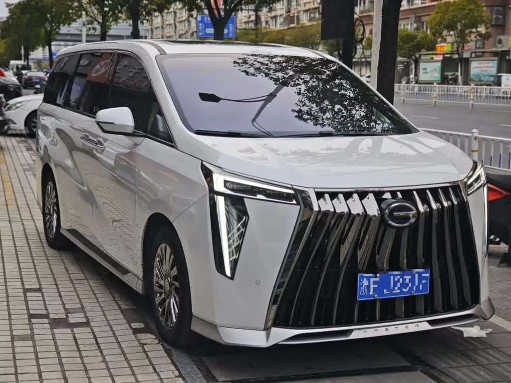 GAC Motor Trumpchi M8 2025 — фото 3