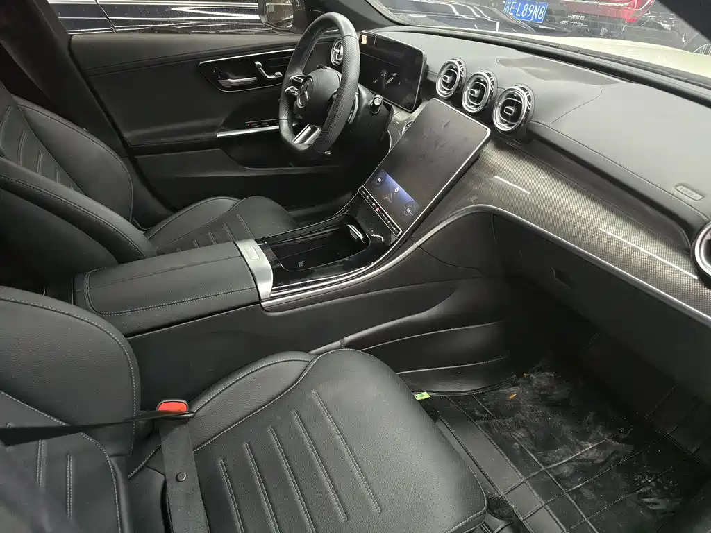 Mercedes-Benz C-Class 2023 — фото 3