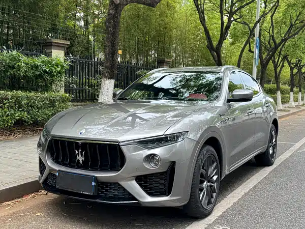 Maserati Levante 2022