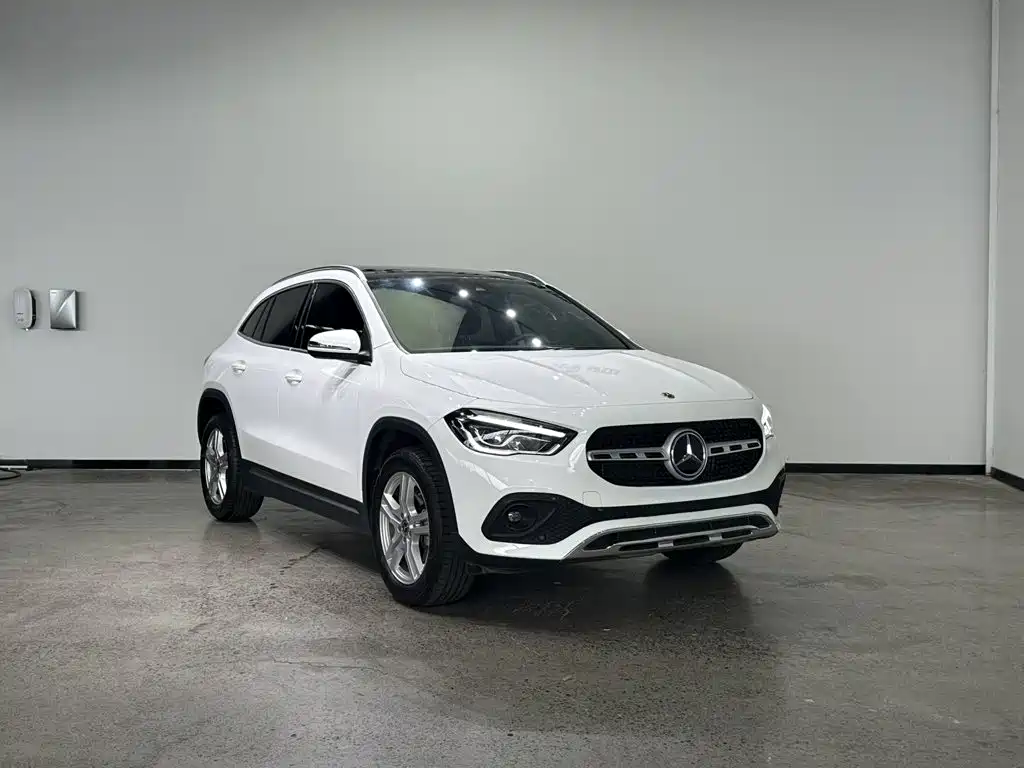 Mercedes-Benz GLA 2023 — фото 4