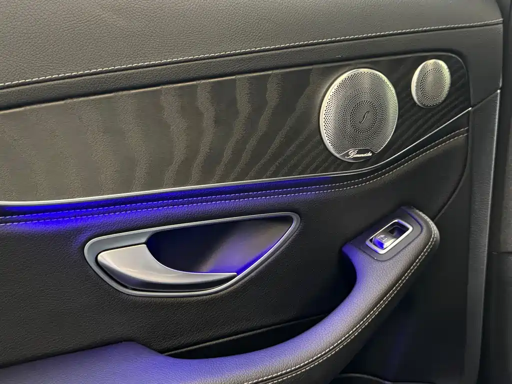 Mercedes-Benz C-Class 2020 — фото 20