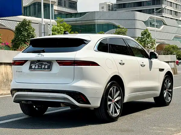 Jaguar F-PACE 2021