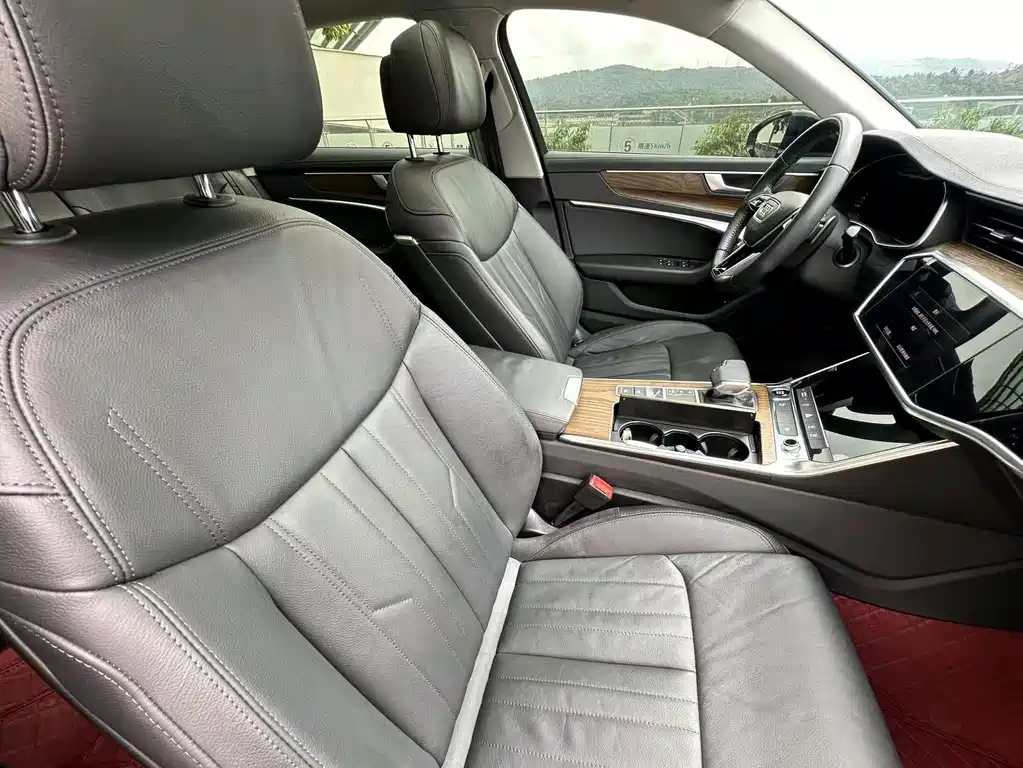 Audi A6L 2020 — фото 32