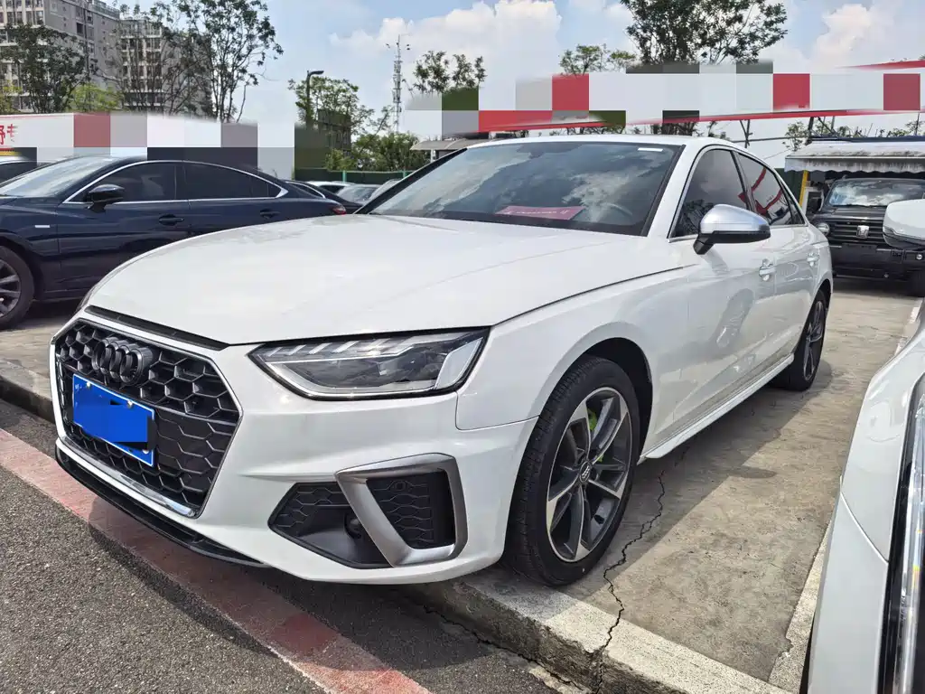 Audi A4L 2021