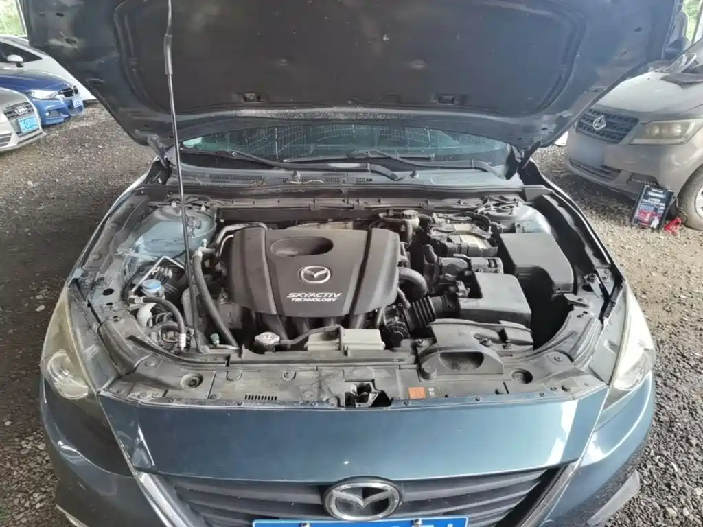 Mazda 3 Axela 2015 — фото 20
