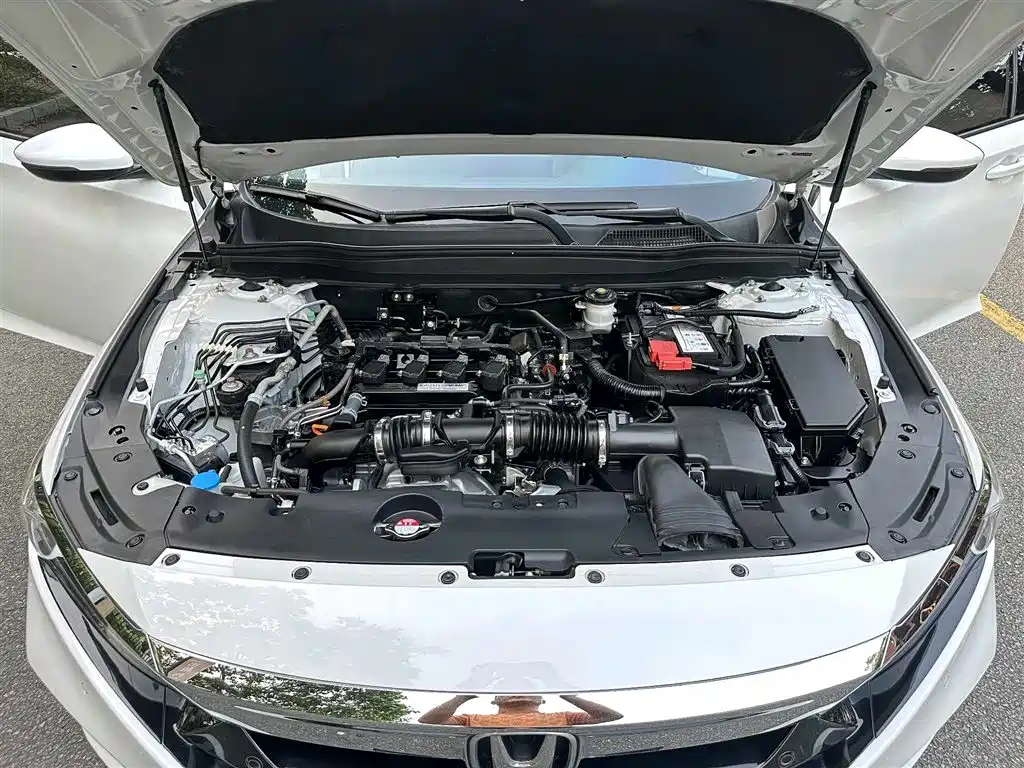 Honda Accord 2020 — фото 14