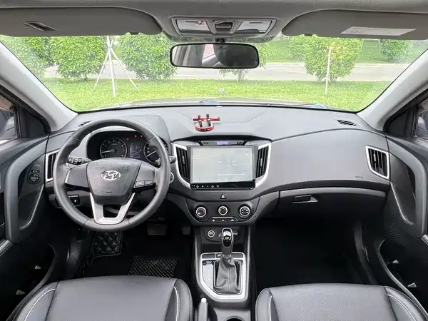 Hyundai ix25 2015