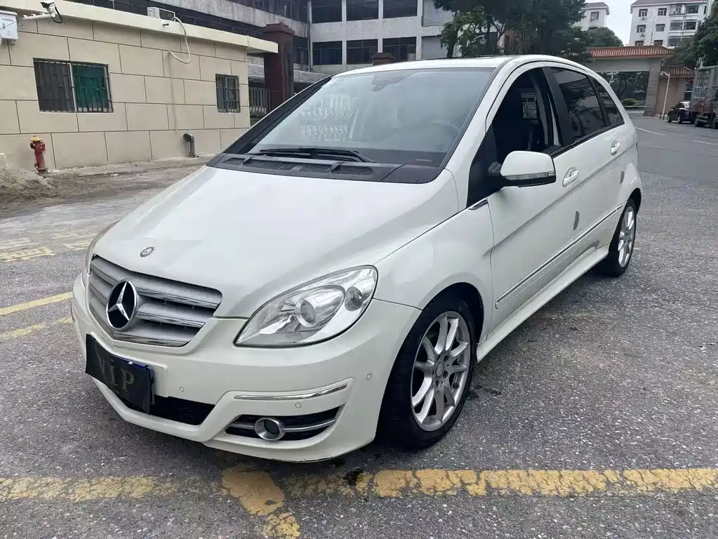 Mercedes-Benz B-Class 2010