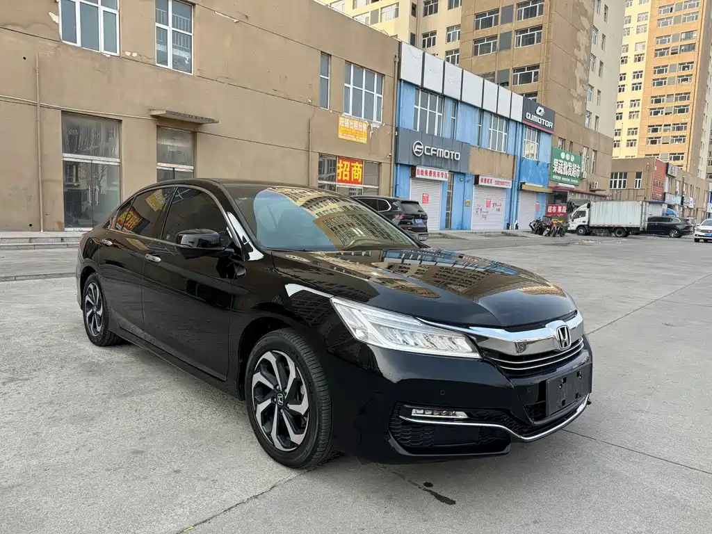 Honda Accord 2016 — фото 3