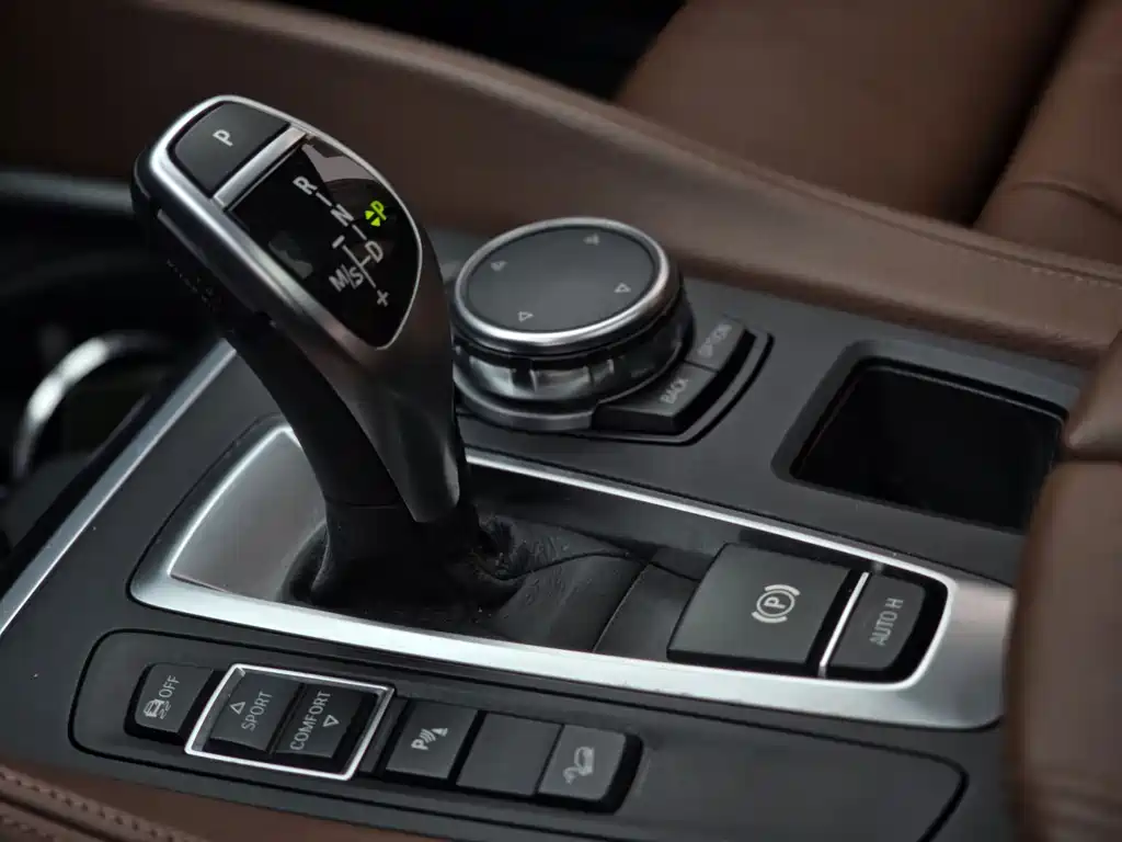 BMW X6 2016 — фото 14