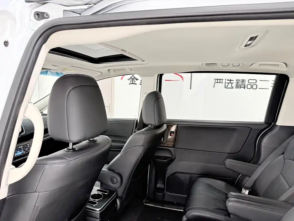 Honda Odyssey 2017 — фото 10