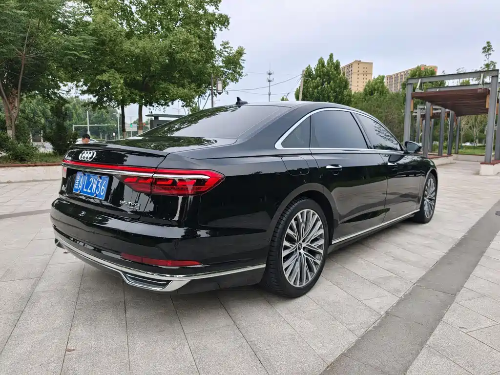 Audi A8 2021