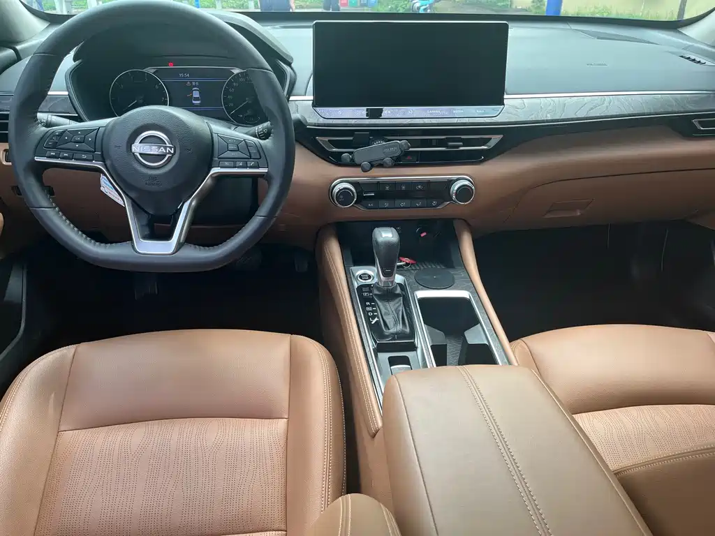 Nissan Teana 2024