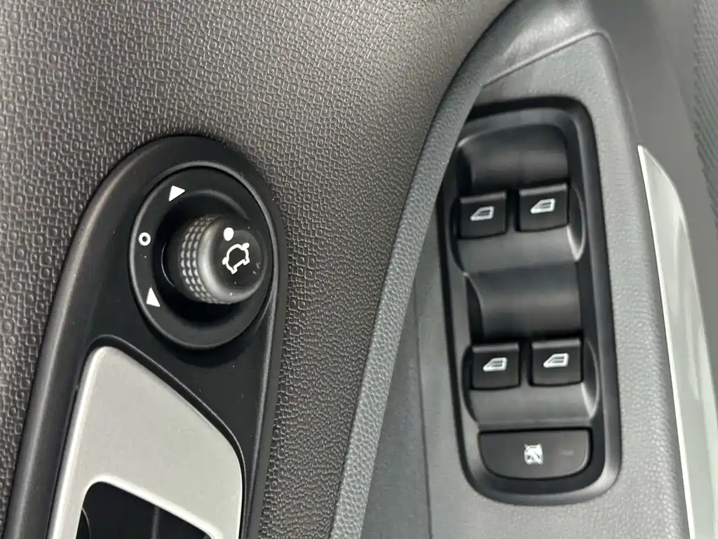 Ford Ecosport 2017 — фото 14