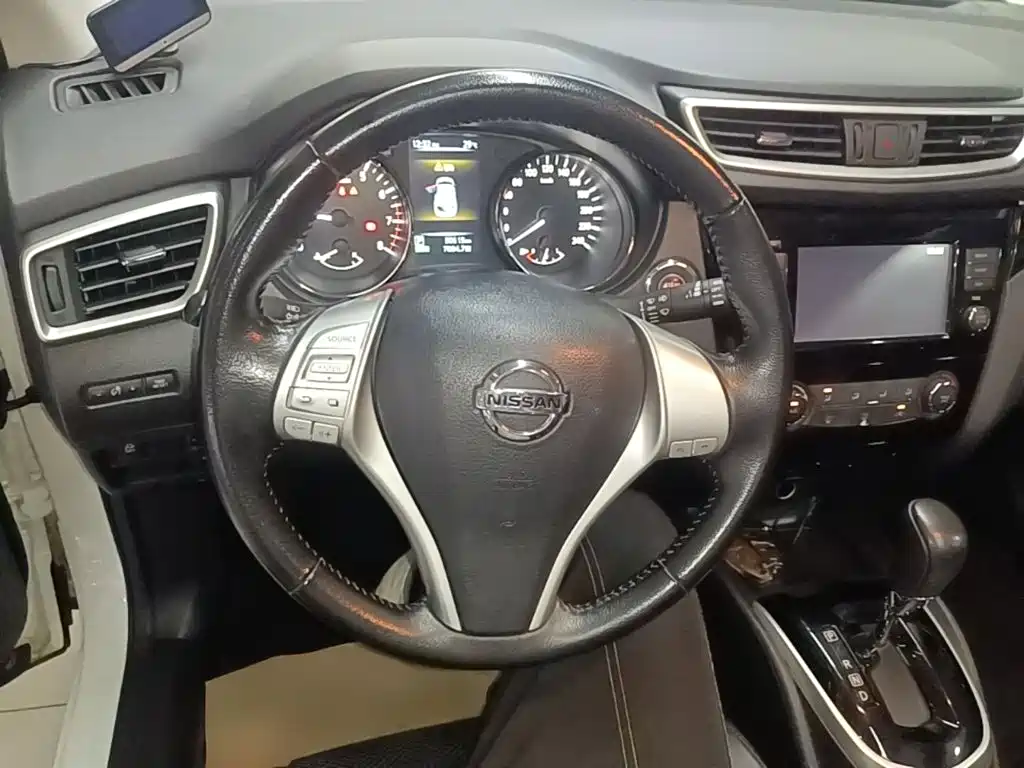 Nissan Qashqai 2018 — фото 11