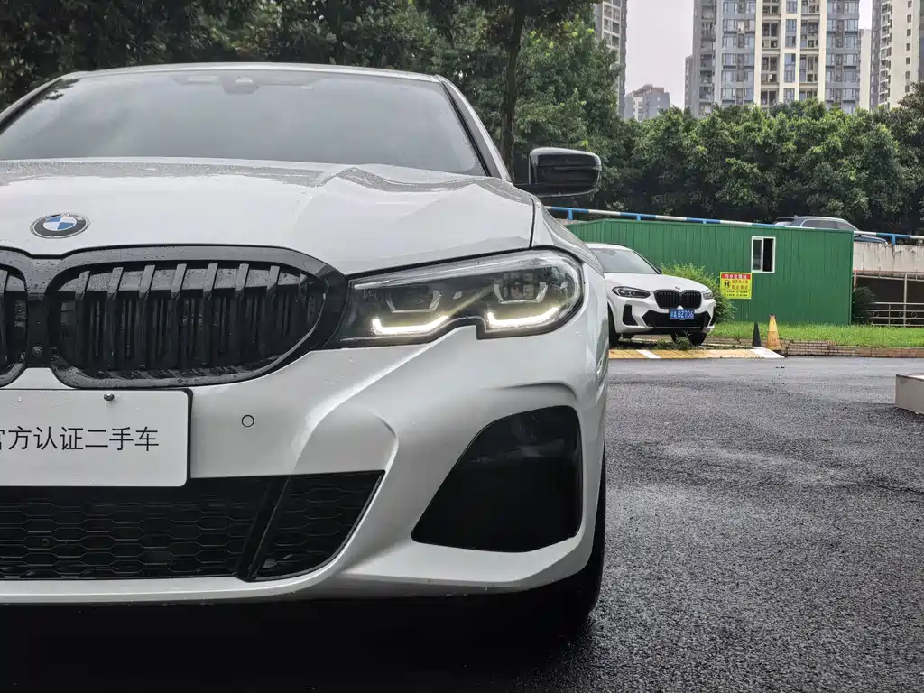 BMW 3 Series 2021
