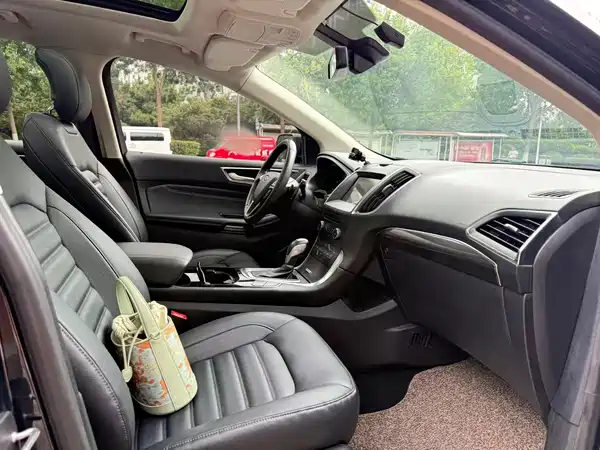 Ford Edge 2020