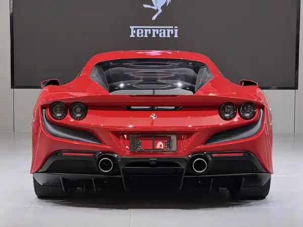 Ferrari F8 2020